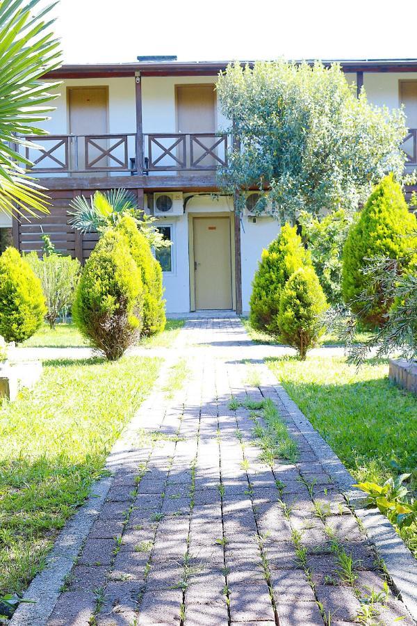 פיזונדה Guest House Alashara מראה חיצוני תמונה